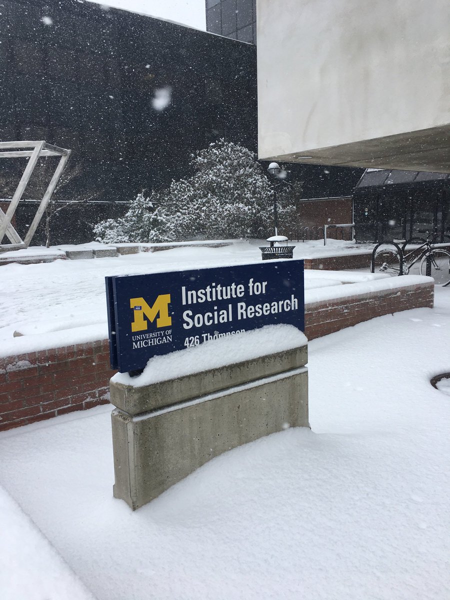 joywilke's tweet photo. Out in the ❄️ “flurries” for @SergioGarciaRs talk on identity portfolios today at @umisrcps — weather is a long way from the @UCLA_REP ☀️but the community is still 💯 https://t.co/nnkU8oP3gC