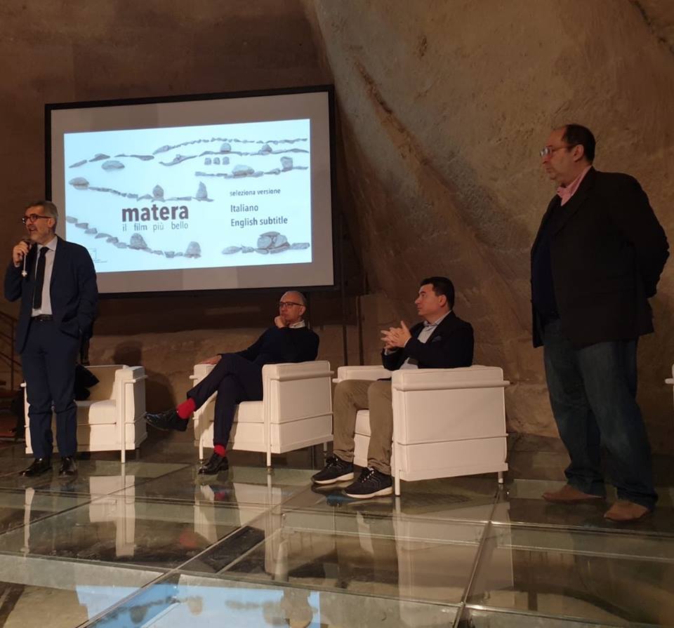 Matera2019's tweet photo. Oggi abbiamo presentato il calendario di Sport Tales, iniziando la raccolta dei 2019 libri che comporrà la biblioteca della cultura sportiva con i primi 3 volumi. Scopri di più sul progetto ➙ https://t.co/e5K7ISJ6i9
#sportstories19 #matera2019 #openfuture https://t.co/XWzFxyoGDX