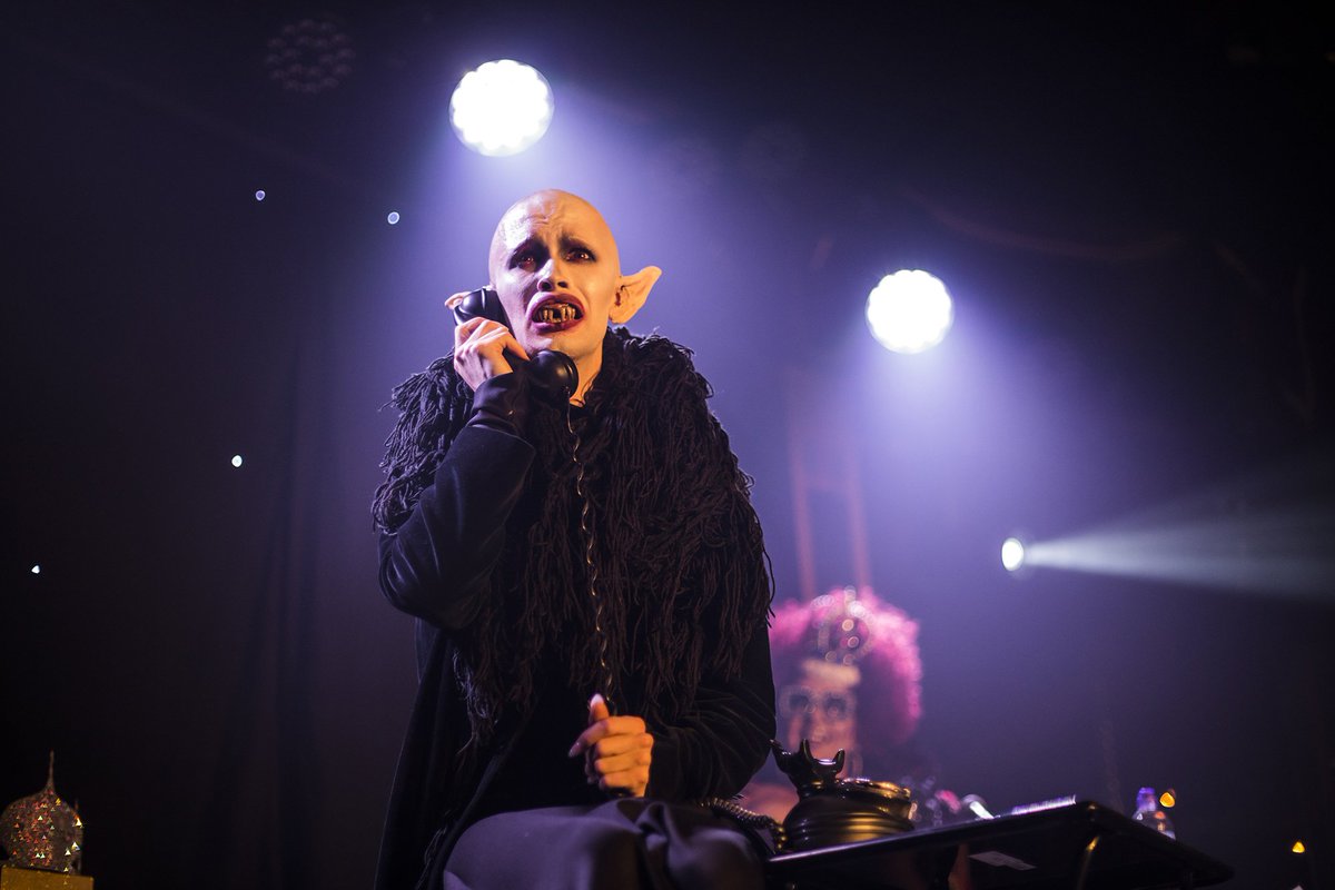What if we told you that you could get 2-4-1 tickets on selected <a href="/brightonfringe/">Brighton Fringe</a> events and #discounts on many top #restaurants, #bars and hotels across the city? Find out more by becoming a friend of Brighton Fringe! brightonfringe.org/support-us/fri… #DareToDiscover
📷: @cczhphotos