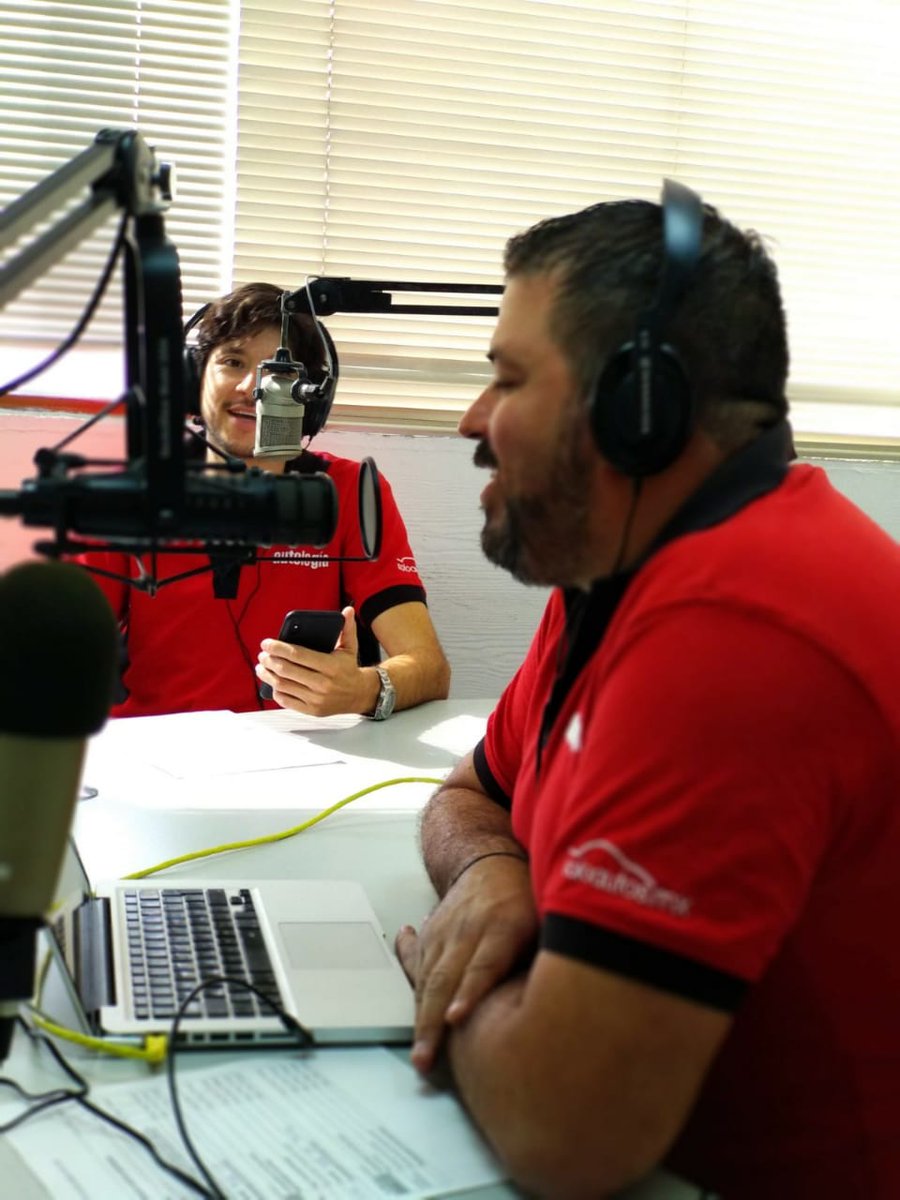 soloautos's tweet photo. La radio es un medio de comunicación que no conoce fronteras, y a nosotros nos permite estar más cerca de ustedes, para compartir siempre la mejor información del mundo de los autos.
📻🎙 #DiaMundialDeLaRadio #AutologíaRadio #ExtasisDigital1059 🎙🎙 https://t.co/N48lx1LDMh