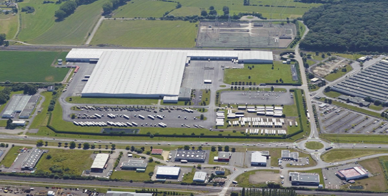 parcsdactivites's tweet photo. #Plateforme #logistique de 65.000 m² à #vendre ou à #louer en Moselle à proximité de l'A31, de l'Allemagne et du Luxembourg. 72 portes de déchargement dont 68 quais niveleurs et 4 rampes. Plateforme aux normes #ICPE 1510. Pour en savoir + https://t.co/K7faGklin6 @MAttractivite https://t.co/XfOznslE6k