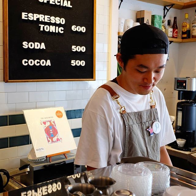 Did a little feature and video on Perch by Woodberry Coffee Roasters. Very hip, very charming. These guys are expanding to Shibuya next! Crazy! Link in bio.
#tokyocoffee  #daikanyama #barista #cafecrawl #coffee #tokyo #travel #japan#tokyocoffee #specialtycoffee #coffee #cafe…