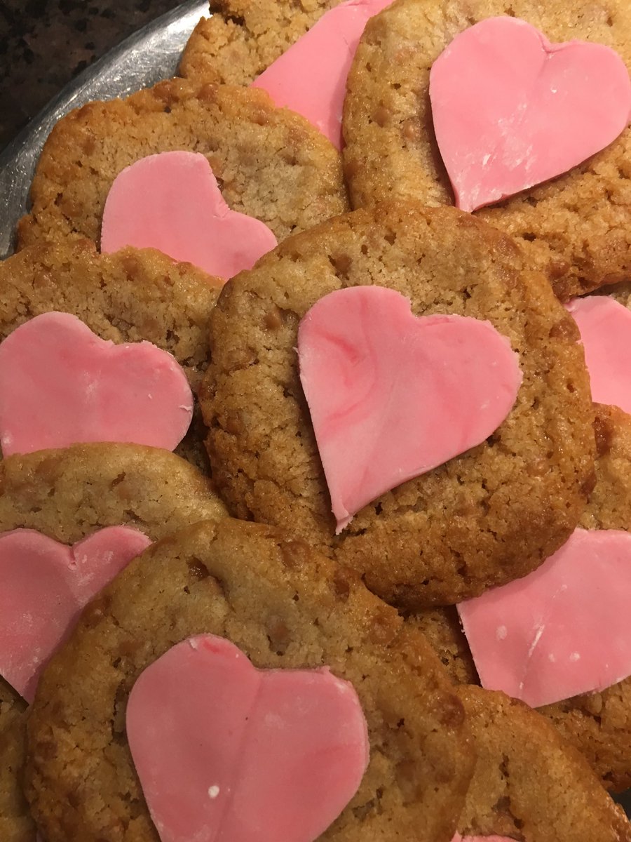 Week 15 winter resilience! Pledge to support my team! #cookies#valentines ⁦@janiemthomp⁩ ⁦<a href="/NKenny17/">Nichola Kenny</a>⁩ ⁦<a href="/milliedew66/">allison</a>⁩ ⁦<a href="/JeanCrone/">christine crone</a>⁩ ⁦<a href="/LarlieAnna/">Anna Richardson</a>⁩