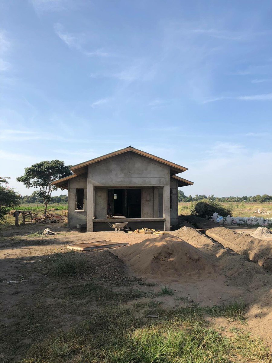 STEMM7's tweet image. Our two new orphan homes are looking good! Our focus right now is on electric and plumbing. We are also plastering doors and windows as well as finishing the interior ceilings. Stay tuned for more to come about our children's homes!