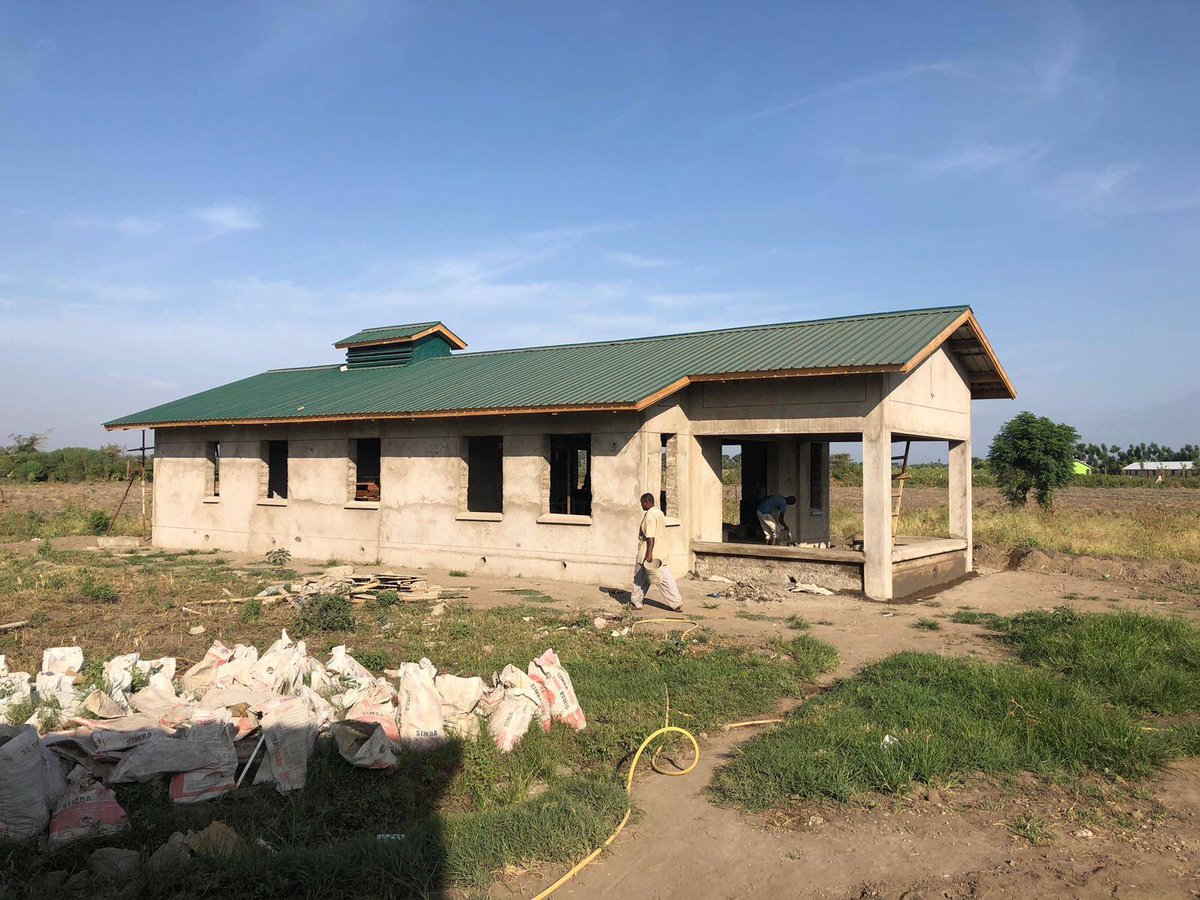 STEMM7's tweet image. Our two new orphan homes are looking good! Our focus right now is on electric and plumbing. We are also plastering doors and windows as well as finishing the interior ceilings. Stay tuned for more to come about our children's homes!