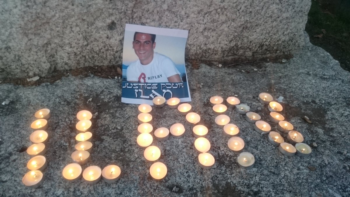 AnnecyAGauche's tweet photo. Nous avons rendu hommage à Ilan Halimi. https://t.co/QTdX13XUJm