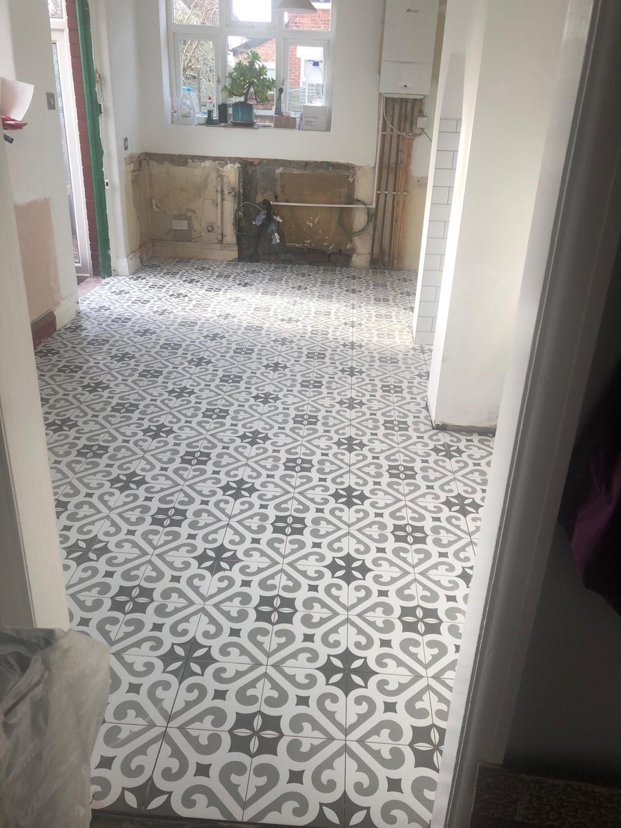 BrhBuild's tweet image. Ready for the kitchen fit #tiling looks 👌 #kitchens #renovation #chorlton