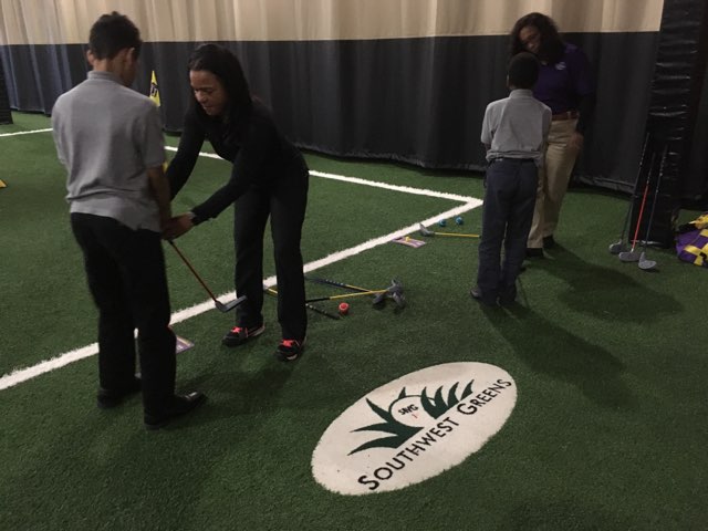 bfatlorg's tweet photo. Huge thank you to @FirstTeeATL for coming out yesterday. We had a great time learning golf techniques. We are so glad to be partnering with you all! #BrightFuturesAtlanta #BrightFuturesAcademy #RealLifeDirection #TeachTrainTransform #BrightVibesOnly #GiveBack #Volunteer #TeeTime https://t.co/VkFahACslp