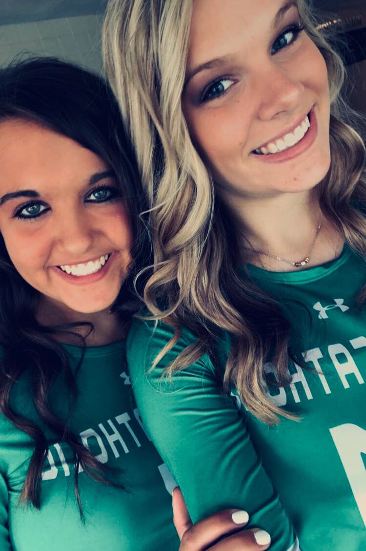 beccalangel's tweet photo. happy birthday to my LOVER🤩🤩 you are someone that i can always count on for constant giggles and to put a smile on my face and i love you so much for that!!! i hope today is nothing short of perfect for you🥰♥️ @lilyheyne17 https://t.co/ia0PoKIo3p