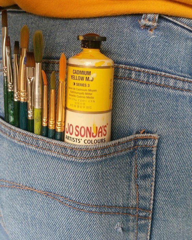 Art is romance. Give the gift of #WearableArt this Valentine’s Day with #JamsWorld  💐 
.
.
repost #tumblr source unknown
.
.
#jamsworld #art #romance #paint  #artist #contemporaryart #fashion #style #madeinhawaii #honolulu #hawaii #valentine #valentinesday #vday #mood #love