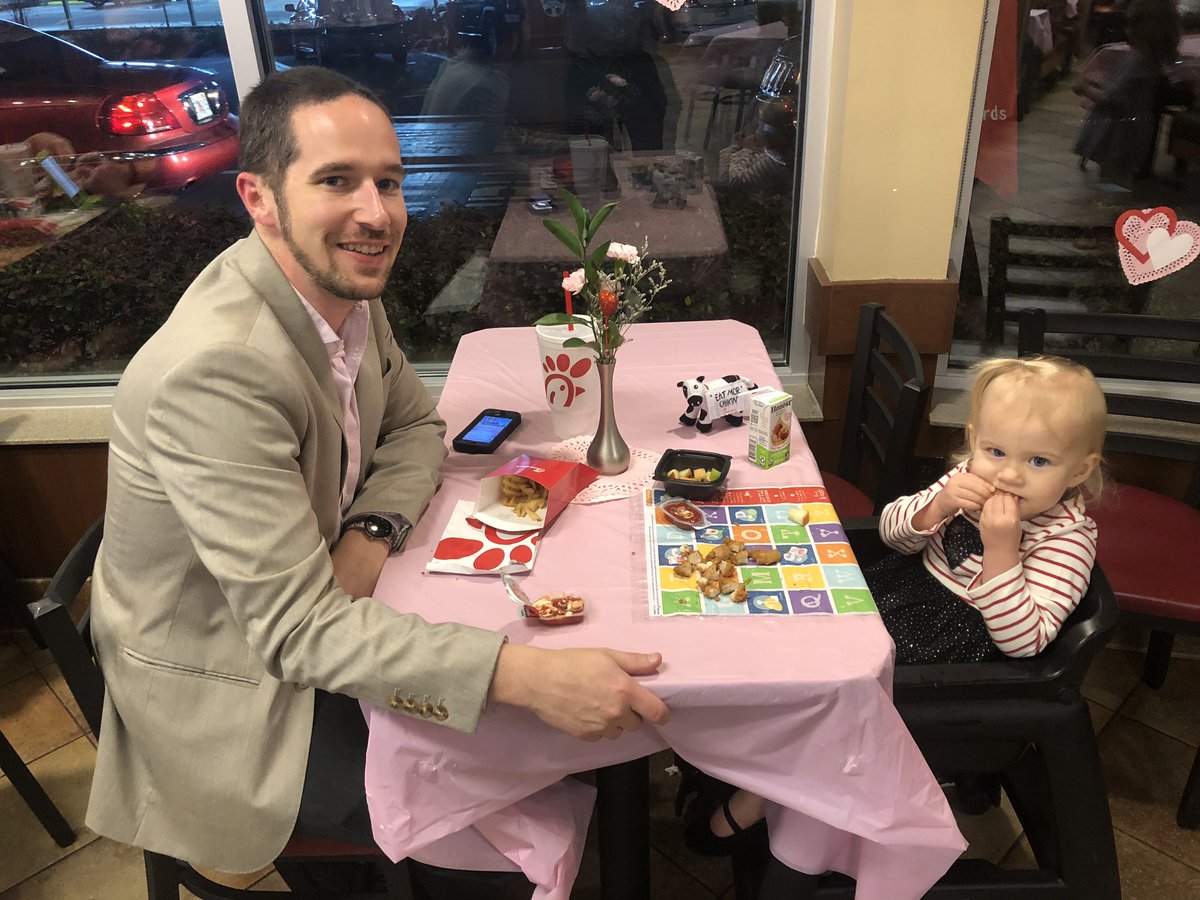 CFAofStCloud's tweet photo. We want to thank everyone who came to our Daddy Daughter Date Night last night! We had a blast and we hope you all did too. If you see a face you recognize tag them! #DDDNSTC #EatMoreChiecken #Daddy #Daughter 💕👑 https://t.co/cVrs7USpeN