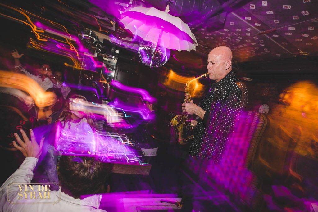 Saturday night was lit at <a href="/SyrahWineParlor/">Syrah Wine Parlor</a> w <a href="/djkerryglass/">Kerry Glass</a> 🙌🎷🔥

#sandiego #gaslampdistrict #saxophone #SaxandDJ #saxplayer #saxophoneplayer #musician #musiclife #saxlife #jazz #housemusic #edm #selmerartist #selmer #theowanne #legerereeds #mylegere #jhaudio #havesaxwilltravel
