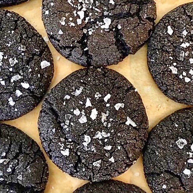 Anyone up for Chocolate Orange Cardamon Cookies powered by Beta Red? Recipe at endurobites.com/blogs/blog/cho…