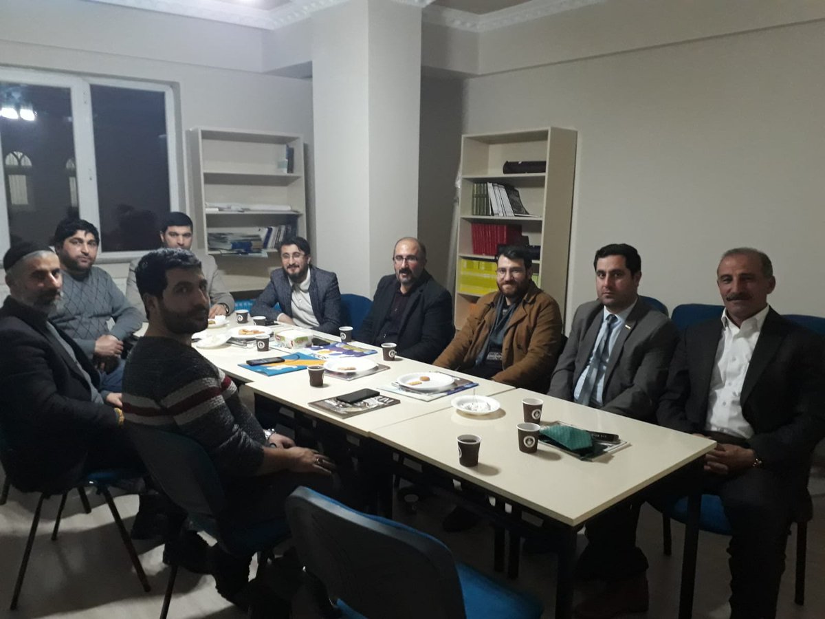 agrikadap's tweet photo. Aylık istişare toplantımızı Platform bileşenlerimizden ÖNDER İmam Hatipliler Derneğimizin yeni açacağı Kitap Kahve Merkezinde yaptık. Allah toplantımızı hayırlara vesile kılsın.
Ayrıca ÖNDER derneğimizin yeni yerinin hayırlı olmasını diliyoruz.
@KeremEngin01
@yilmazsagin https://t.co/FHmydOEPuk