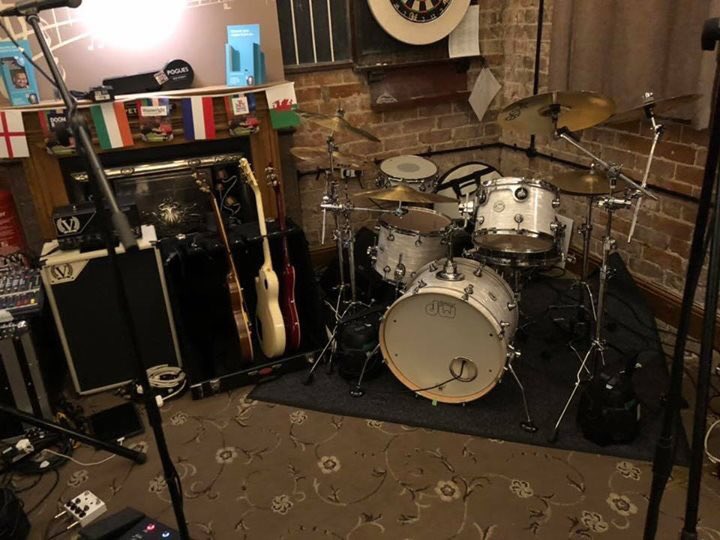 We loved playing at Stanley’s Cask this weekend! Thank you for everyone who came along to see us play, it always massively appreciated! #LiveMusic #BlueRock