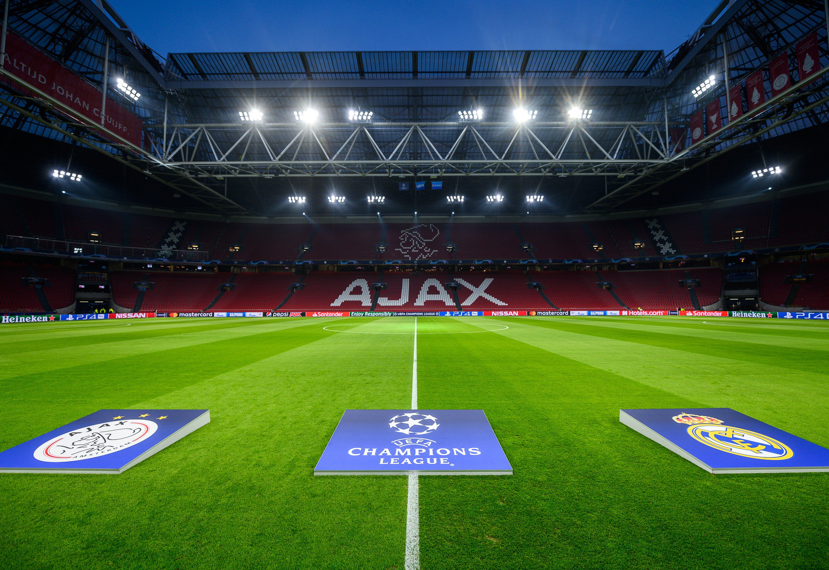 UEFA Champions League on X: 😍 Johan Cruijff ArenA 🏟️ The stage is set!  #UCL  / X