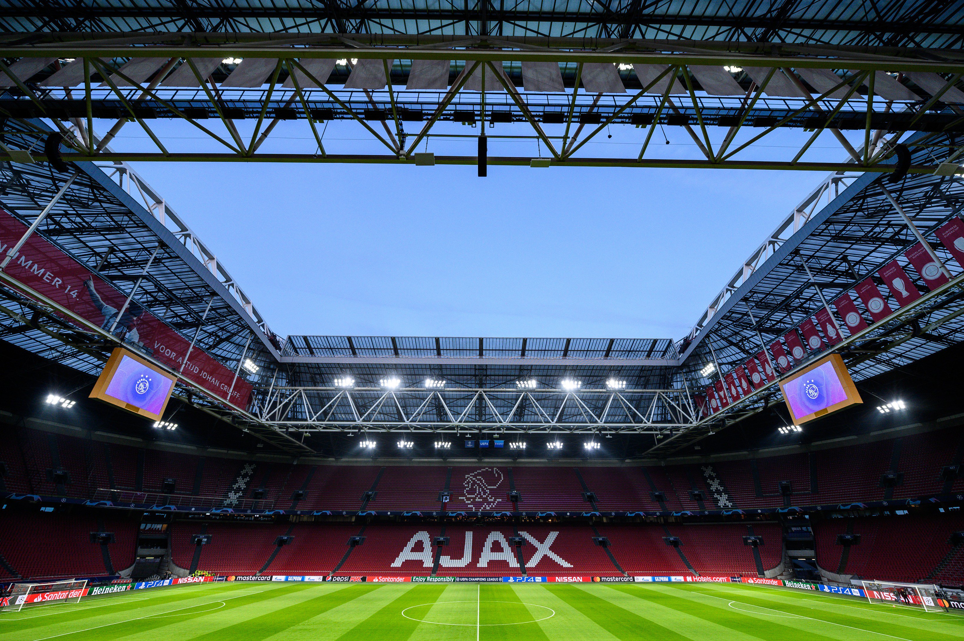 UEFA Champions League on X: 😍 Johan Cruijff ArenA 🏟️ The stage