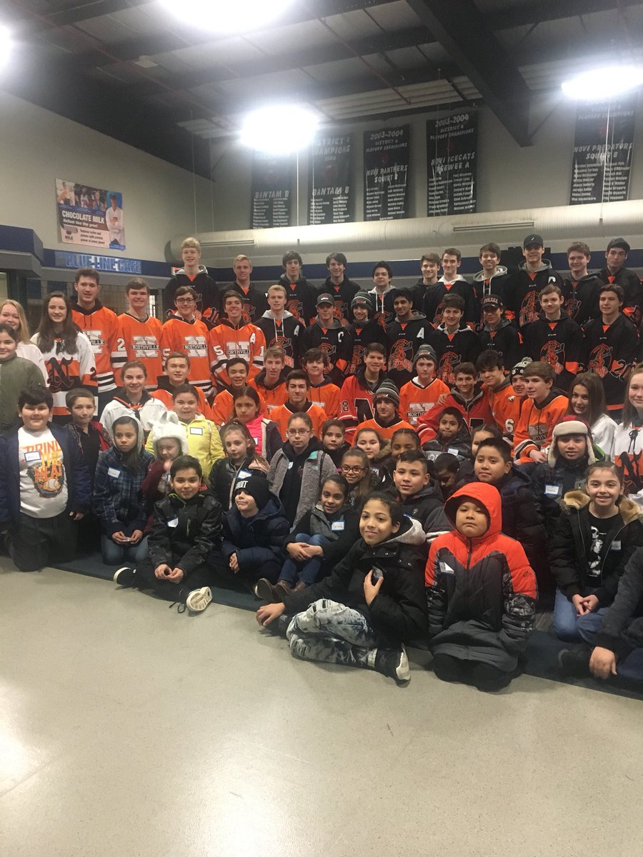 missbecker17's tweet image. What an amazing way to spend our count day and with my homeroom that has 100% attendance. Shout out to Northville Hockey Team! We didn’t stop smiling all day! @Detroitk12 @Dr_Vitti @NeinasKnights #studentsrise #countday