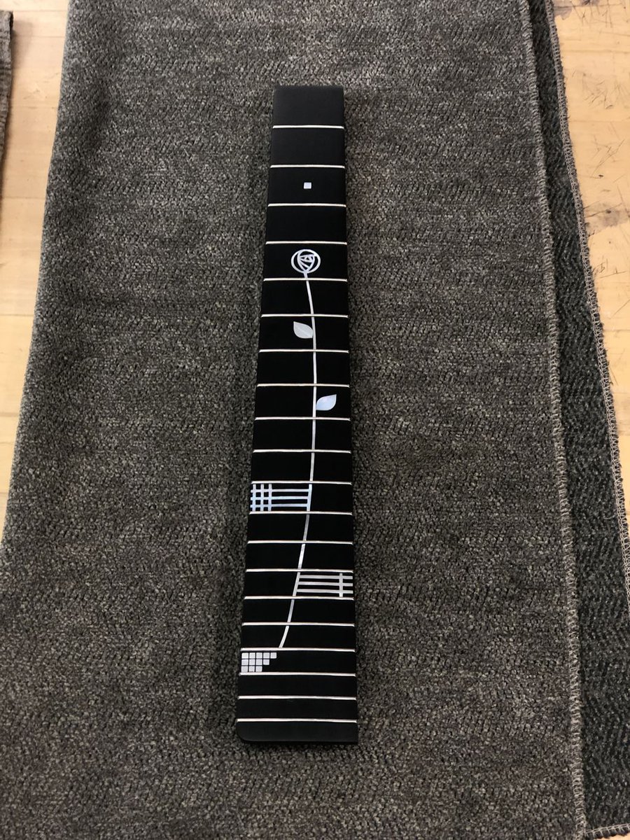 blackbirdguitar's tweet photo. Details of a few custom inlays on fretboards 👀 ✨ https://t.co/H6EcnOhcPI