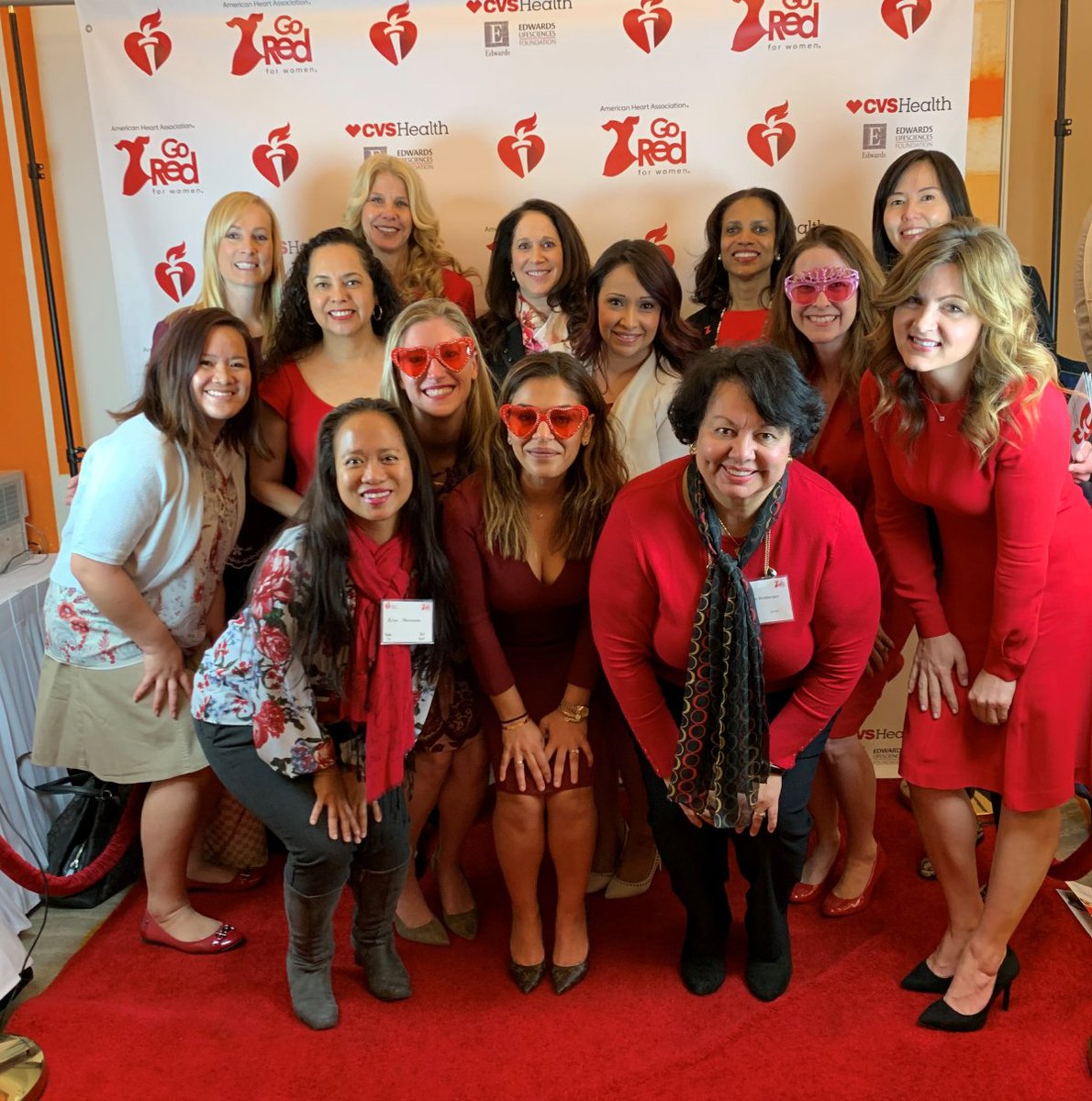 EdwardsLifesci's tweet photo. Recently, Edwards employees gathered together at the 2019 Orange County #GoRedForWomen Luncheon, which hosts women from all backgrounds to celebrate progress made toward building awareness & raising funds to support research & education initiatives. #EdwardsGoesRed #OCGoRed https://t.co/TPUT02pI05