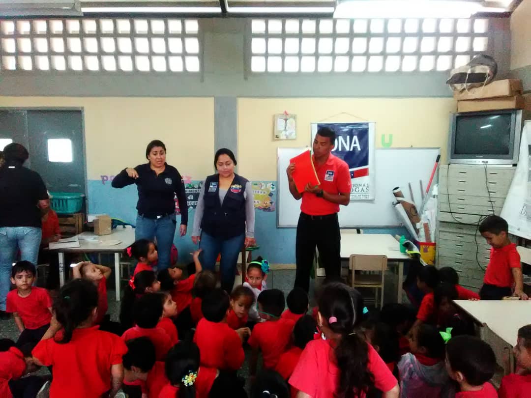 #RedONALara Facilitando el desarrollo de conocimientos Integrales en materia de prevención con los estudiantes de la EB Simon Rodriguez del Mcpio Palavecino  #RedNacionalAntidrogas