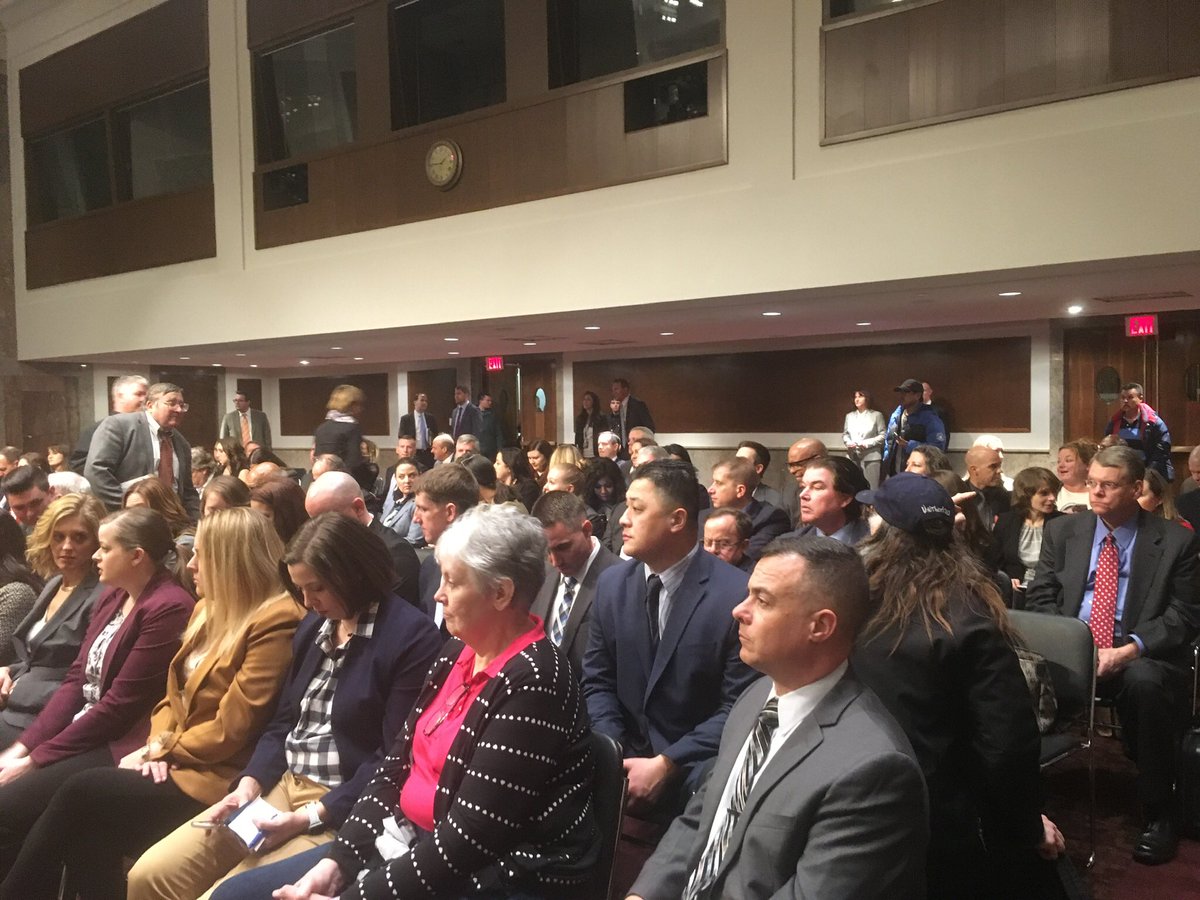 cgrisales's tweet photo. Already a large crowd for a 2p hearing for Senate Armed Services joint subpanel hearing on military housing. Families, housing contractors and military officials are slated to testify in perhaps the largest hearing yet on the issue. https://t.co/PIDOGcwTgy