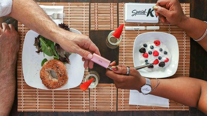 M_Delivers's tweet photo. Looking for a date idea for your smoker sweetheart? Click the link and comment your favorite date idea! 💚 https://t.co/tQ4FzfrzlG https://t.co/biFlu1LAh4