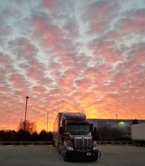 WilsonDriven's tweet photo. A beautiful sunrise in Columbus, OH sent in by Ron Olszewski! He's always capturing the perfect skies! Share your views with us too! #WLOfficeViews #WilsonLogistics #WilTrans #Trucking #TruckerLife #LifeOnTheRoad #SunRise https://t.co/52ItzXJ52l