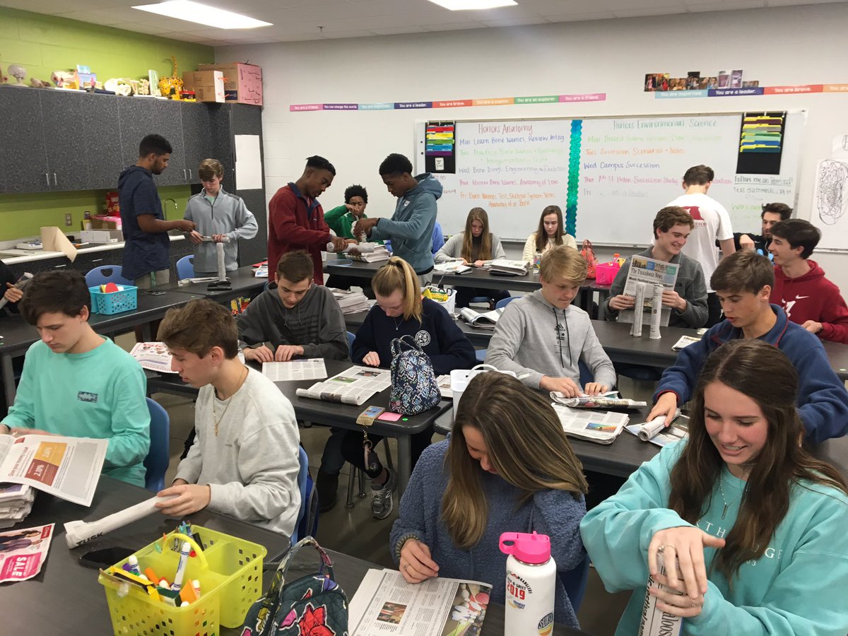 Round two on our skeleton engineering challenge! Who will be the winner this time? Congrats to Mario, Elle, and Sage for winning in 2nd block!