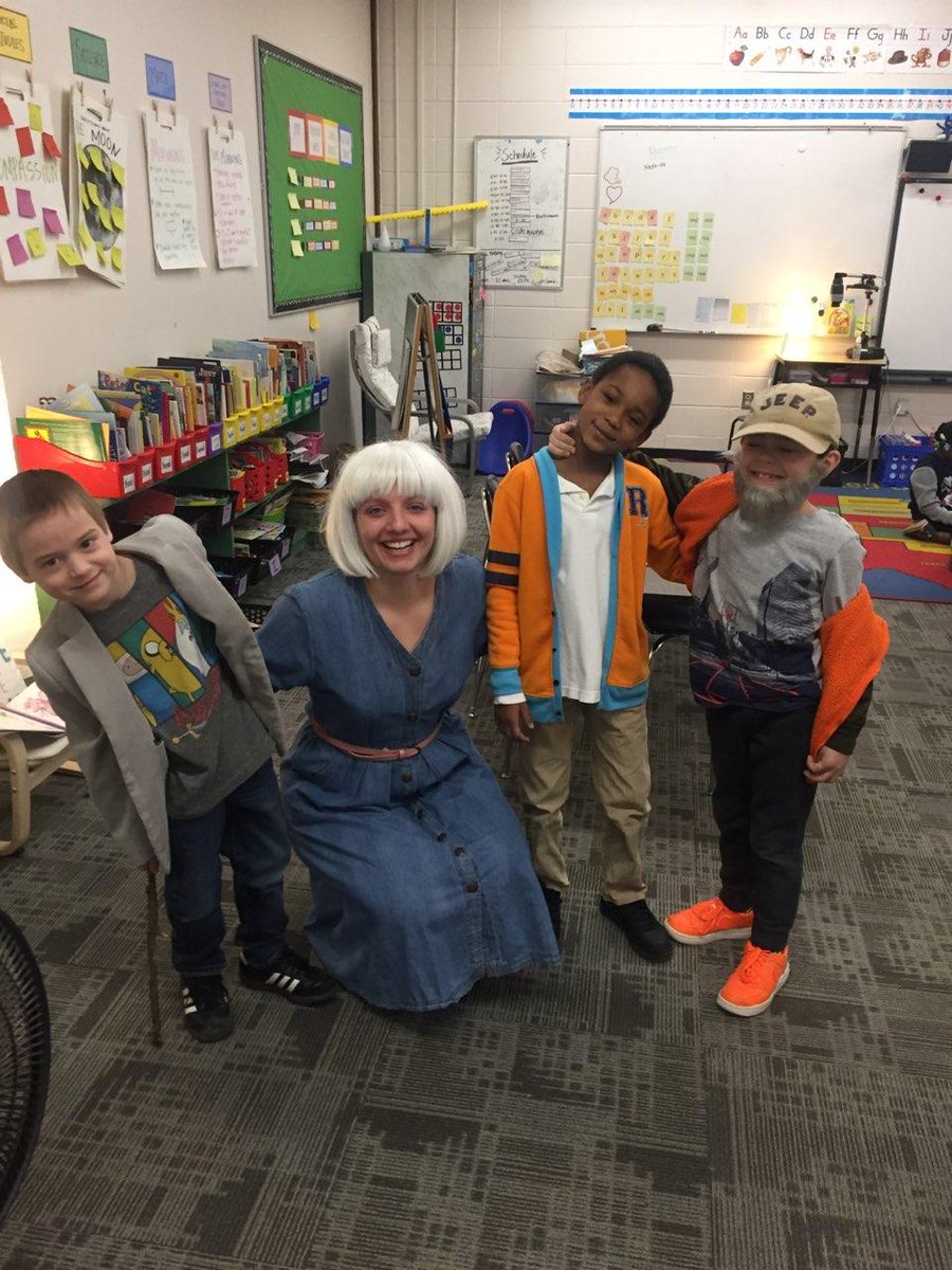 emilylbassinger's tweet photo. It's the 100th day of school! #theACSWay #thehfedifference https://t.co/mViQqqLeCs