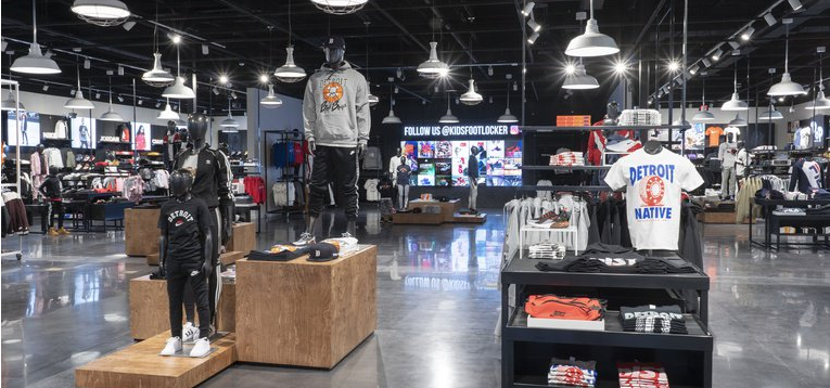 ManhAssocNews's tweet photo. What will #storesofthefuture look like? @CorinneSusan shares the latest predictions from @FutureStores on @RetailDive: https://t.co/UBbIsk4LCT #Retail https://t.co/1upfmG8NG9