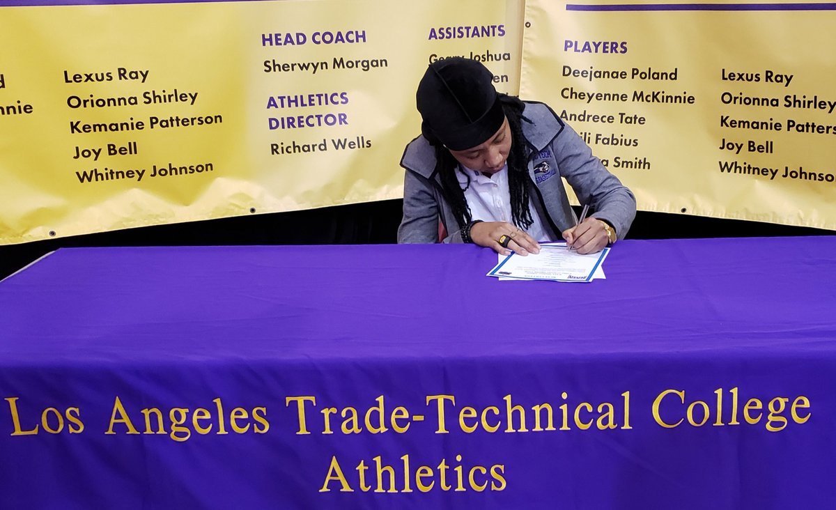 thepgbeavers's tweet photo. Huge congratulations to guard Cheyenne McKinnie on signing with Cal Poly Pomona and forward Kemanie Patterson with Rust College. Lady Beavs making waves 👏👏👏🎉👍 #lattc #latradetech #techathletics #techbeavers #rollpurpleandgold https://t.co/To2eSogrXa