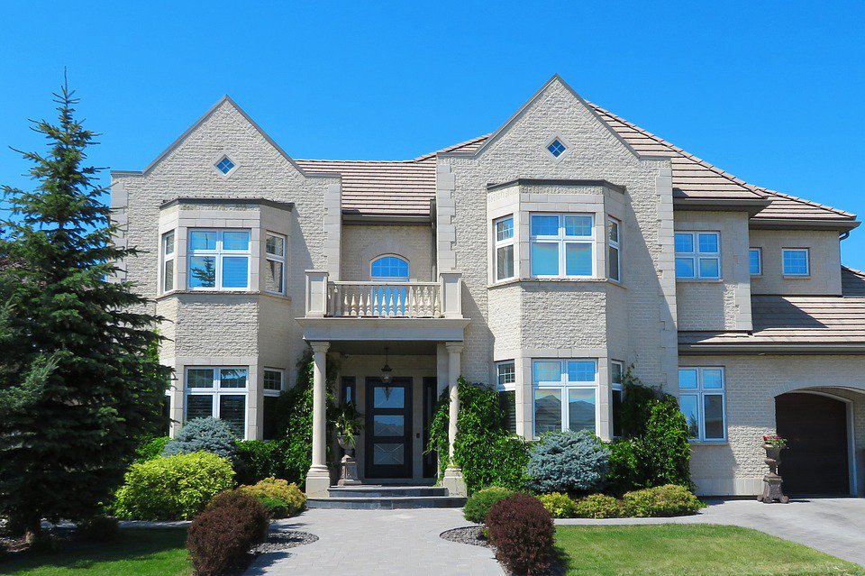 NazihRealEstate's tweet photo. Homeownership is a huge investment. Call me today at 330-501-9190 or visit my website https://t.co/RWijufNjms to find properties in Poland to improve your financial future. https://t.co/BHpoojD2lB
