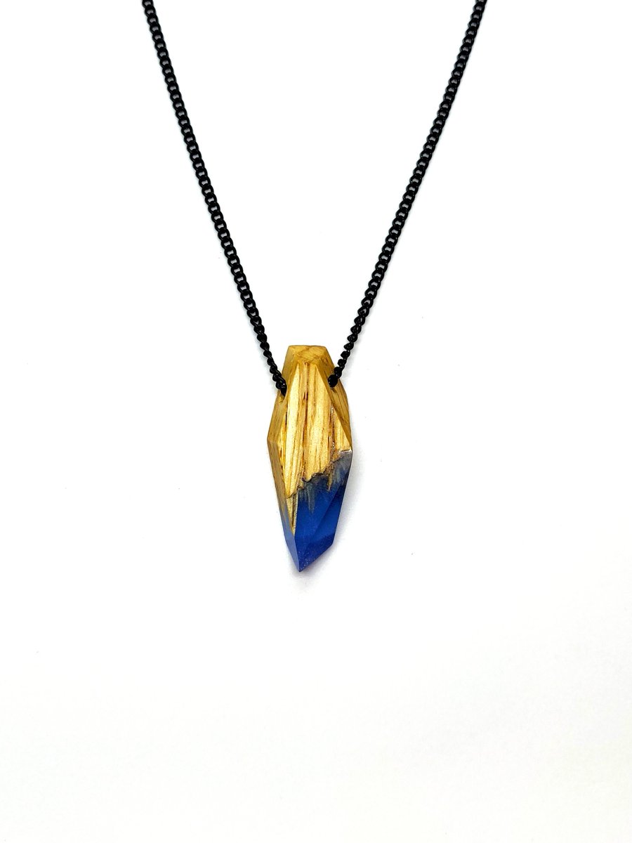 deanpackerdesi1's tweet photo. White oak and blue epoxy
https://t.co/iup2m8gtZj
.
.
#jewelry #woodworking #handmade #wood #necklace #woodnecklace #epoxy #epoxyresin #maker #fashion #telaviv #madeinberlin #design #berlinart #designer #berlindesigner #wooddesign #holzstyle #holz https://t.co/xo7wFeLor8