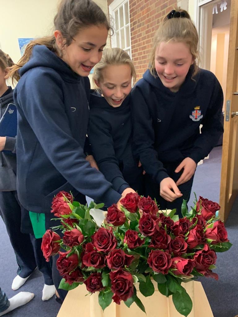 BlakeHouseRHS's tweet photo. Roses are red....@BlakeHouseRHS @BSAboarding @RHSSuffolk great excitement as we had a delivery of roses for boys and girls in the house! https://t.co/HKI5bY1Maz