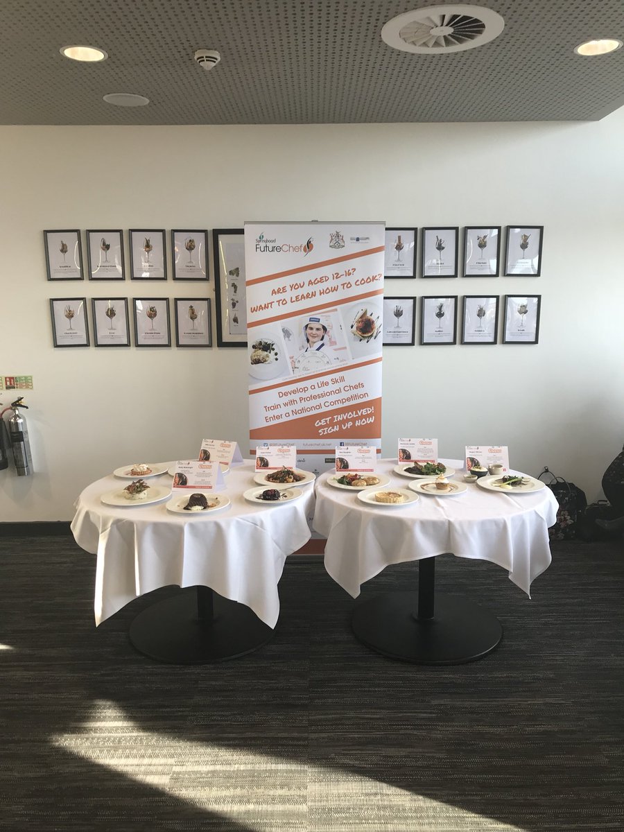 1927chef's tweet photo. Just wanted to say it was an honour to be a mentor to Iestyn Forbes @SBFutureChef welsh regional final today! Some outstanding dishes @IDSfood @steveoram20011 @chandco @IDS3to18 
Iestyn’s chocolate fondant cooked to perfection https://t.co/h2eE4WvWeG