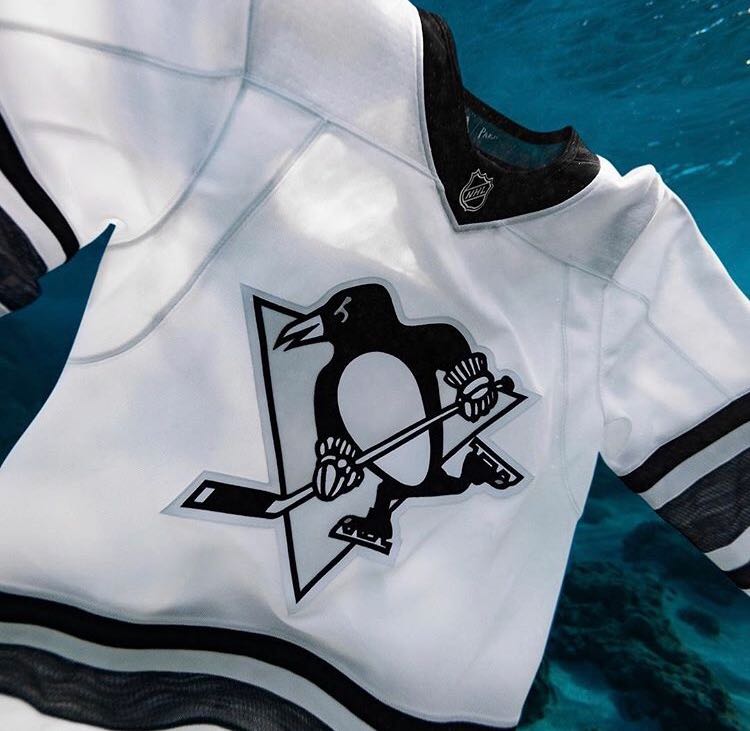 RETWEET this for a chance to win a Sidney Crosby #NHLAllStar game jersey!

Catch Sidney Crosby and the <a href="/penguins/">Pittsburgh Penguins</a> when they host the Oilers on <a href="/NBCSN/">NBCSN</a> TONIGHT! #WNH

Stream it here: bit.ly/2qzLx1n