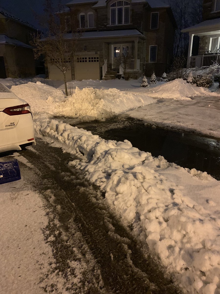peterlewis67's tweet photo. @CityofBrantford here’s an idea. How about not building an 18 inch ice wall 5 feet from the end of my driveway?  #snowplowfail https://t.co/FxOyEzpL4d