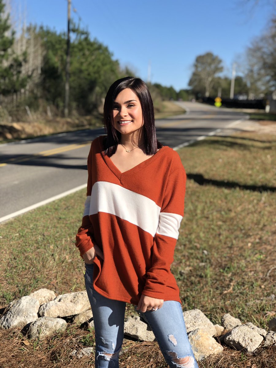 lexmataya21's tweet photo. I love taking pictures and when people take pictures of me😛 #iknowimcute https://t.co/ysblaX3sXz <—— check them out!!! https://t.co/FISUkugYVh