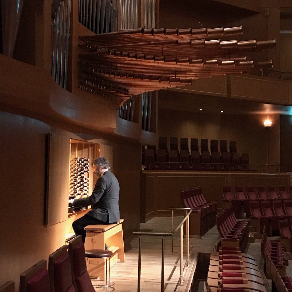 東京芸術劇場 على تويتر 本日 Today 2 14 木 19 30ナイトタイム パイプオルガンコンサートの演奏は ロシアのオルガニスト ダニエル ザレツキー バッハ フランス ロシアの大作を圧倒的なテクニックで弾きこなし聴衆を魅了 東京芸術劇場 コンサートホールにて お