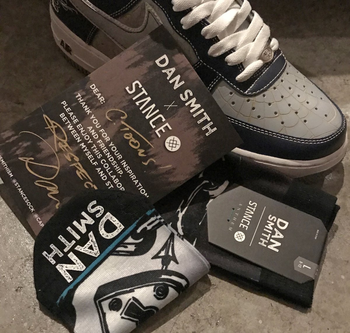 MisterCtoons's tweet image. Thanks to @dansmithism and @stance for sending over these sick ass socks by a real tattoo artist #stance #dansmith