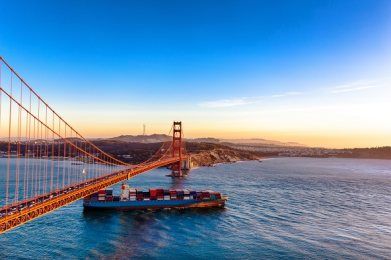 “We are rapidly moving into a multi-fuel future to be followed we hope, in the 2030s, by the arrival of commercially viable zero CO2 fuels...' @shippingics #PTIDaily #Environment #Sustainability buff.ly/2Gz0nOY (via @PortTechnology)