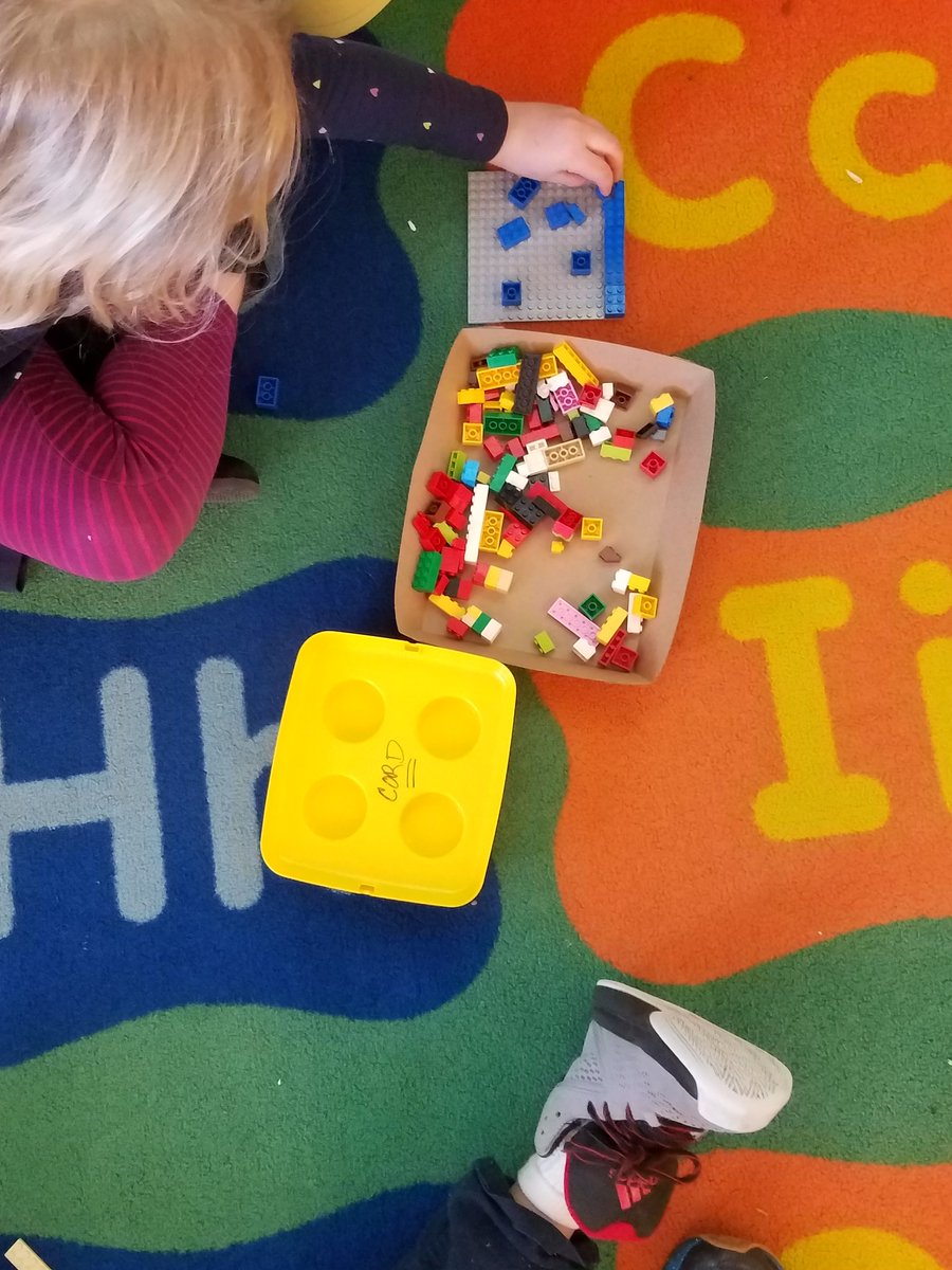 Glenallan1st's tweet photo. HAPPY #100DAY of school! #Firstgrade celebrating with some #stemcentric activities @GlenallanES @Glenallan_PTA https://t.co/y8Pu5wWKwt