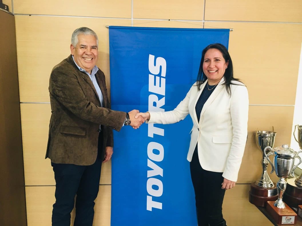 AutostokTeam's tweet photo. Amigos iniciamos las grandes noticias de nuestro equipo #AutoStokTeam.
El inicio de una nueva alianza, confirmamos la vinculación de @toyocolombia con el @AutostokTeam grandes marcas hacen parte del nuestro equipo, gracias por confiar en nosotros como aliados en la temporada 2019 https://t.co/SvvK7tHepO