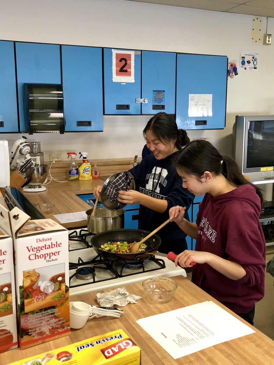 RHS_Foodie's tweet photo. We had an amazing day at RHS #NJ on our very special #FCSEducatorsday #SayYestoFCS @aafcs @NationalFCCLA https://t.co/opMD3PiRQE
