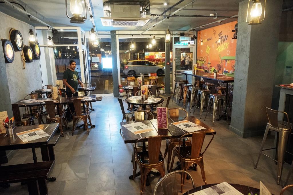 With or without a date tonight - either way, we would LOVE to see you!

Join us for dinner <a href="/thetiffintruck/">Thetiffintruck</a>