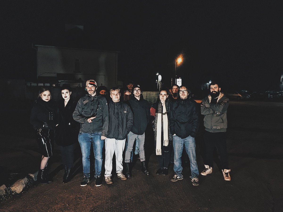 DevonAnimalSave's tweet image. Bearing witness at 2 Sisters in Cullompton, 1 million lives are taken here per week via the gas chambers and we will never stop the fight and raising awareness of their suffering, we have the power to make this world a kinder place for all lives 💚