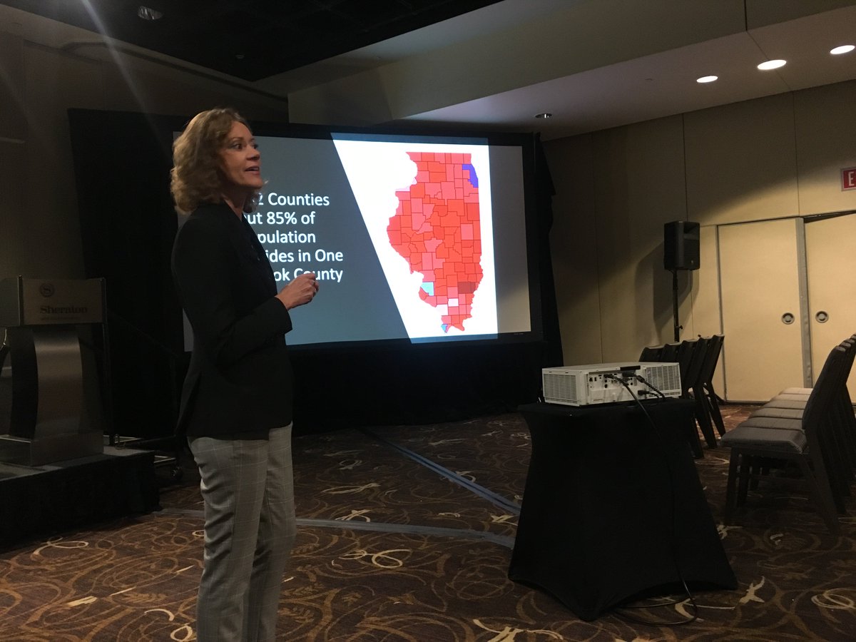 PamSmithDTN's tweet photo. Illinois comes to NOLA as @ILFERTCHEM Jean Payne updates weed scientists about her state's voluntary nutrient reduction strategies and how dicamba is requiring additional training. #WSSA19 https://t.co/ZD9oJMtKke
