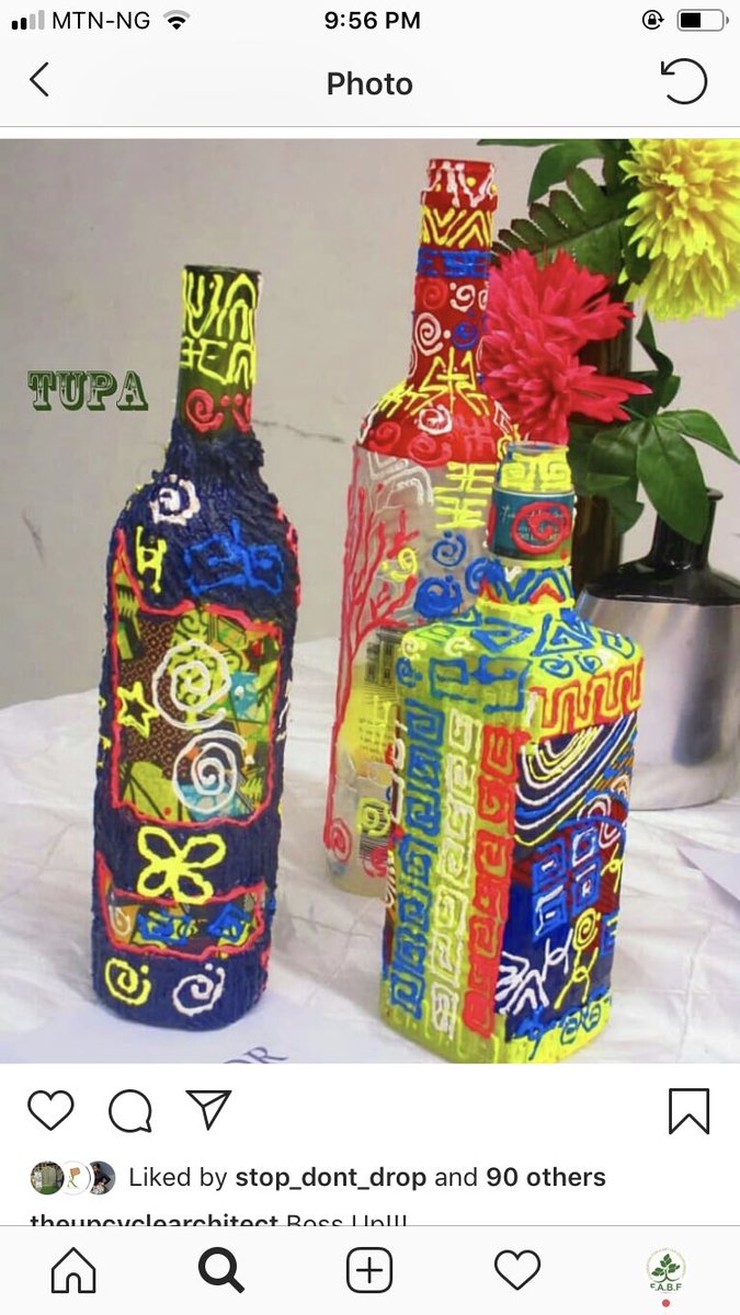 fabenigeria's tweet image. Just take a look at those bottles
They were discarded bottles, now Upcycled into beautiful pieces of style.

Because they love culture, their Afrocentric Bottle Vases are designed with motives that can be traced to the rich culture of southern Nigeria 🇳🇬 

#UpcycleHourWithFABE