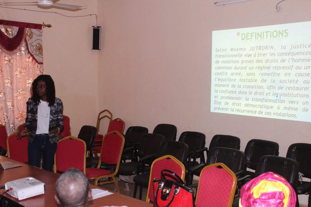 APDF_ML's tweet photo. l' APDF en partenariat avec partners west Africa Ssenegal organise des sessions de formation des formateur à Mopti ,Tombouctou et Gao pour promouvoir la justice transitionnelle dans les communautés frontalières au Mali avec le soutien de la Minusma SSR/DDR Section financé par NED https://t.co/SxbMFrzqKX